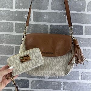 Michael Michael Kors Bedford Tassel Shoulder Purse with wallet